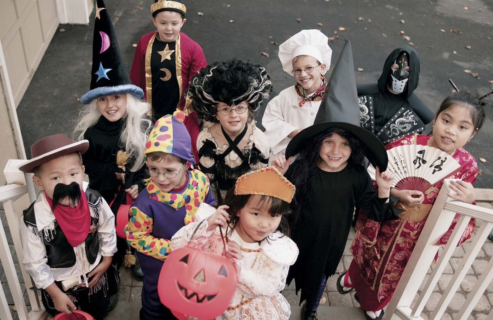 Halloween: O problema não está nas fantasias ou doces, mas em glorificar o mal